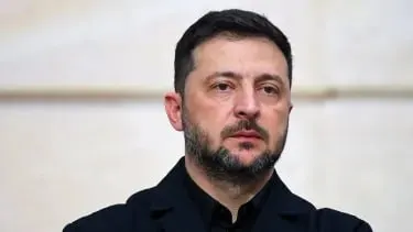 Президент Украины заявил, что российские силы не соблюдают режим прекращения огня: за двое суток зафиксированы сотни обстрелов, более 150 штурмовых действий и почти 10 тысяч ударов дронов-камикадзе.