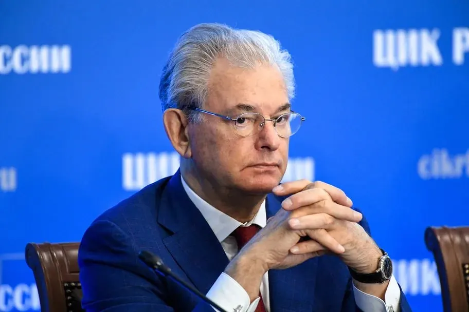 Зампредседателя ЦИК сообщил о планах тестирования электронной системы списков с перспективой расширения на другие регионы. Конкретное место испытаний не раскрывают; эксперты и наблюдатели отмечают риски для прозрачности.