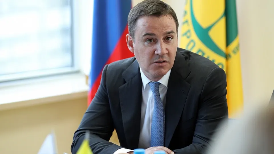Заместитель председателя правительства Дмитрий Патрушев фактически установил контроль над РЭО: в наблюдательный совет входят доверенные лица, а топ-менеджмент компании сталкивается с уголовными делами и арестами.