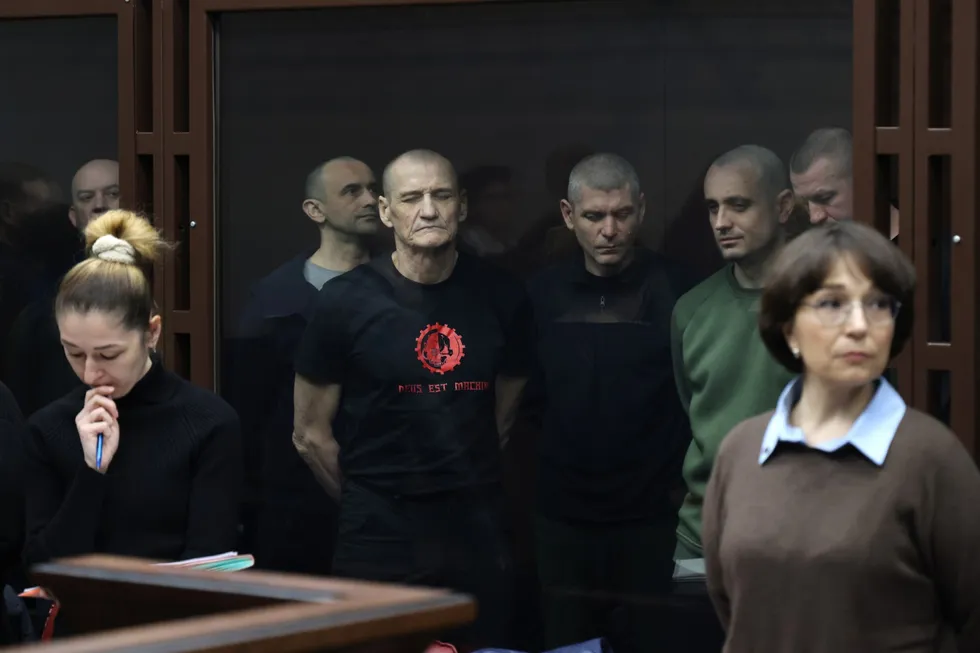 Как задерживали фигурантов дела «херсонской девятки» в оккупированном Херсоне, что им вменяет следствие, какие пытки описали обвиняемые и почему суд в Ростове-на-Дону проигнорировал их заявления.