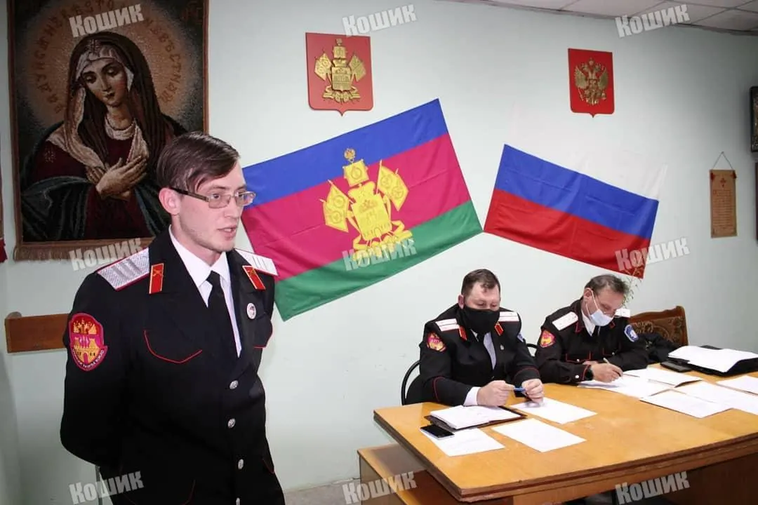 Следственный комитет сообщил о поимке подозреваемого: по версии следствия, 24 апреля он задушил девочку, затем спрятал тело у водоёма. Фигурант ранее работал с казачьей молодёжью и вел занятия с детьми.