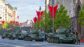 Военные приоритеты вытеснили гражданское развитие и усилили сырьевую зависимость, институциональную деградацию и демографический кризис. Даже после окончания войны экономические и социальные последствия останутся определять повестку любой власти, а успешный переход потребует одновременных институциональных реформ и продуманной работы с интересами «середняка» и групп, выигравших от военной экономики.