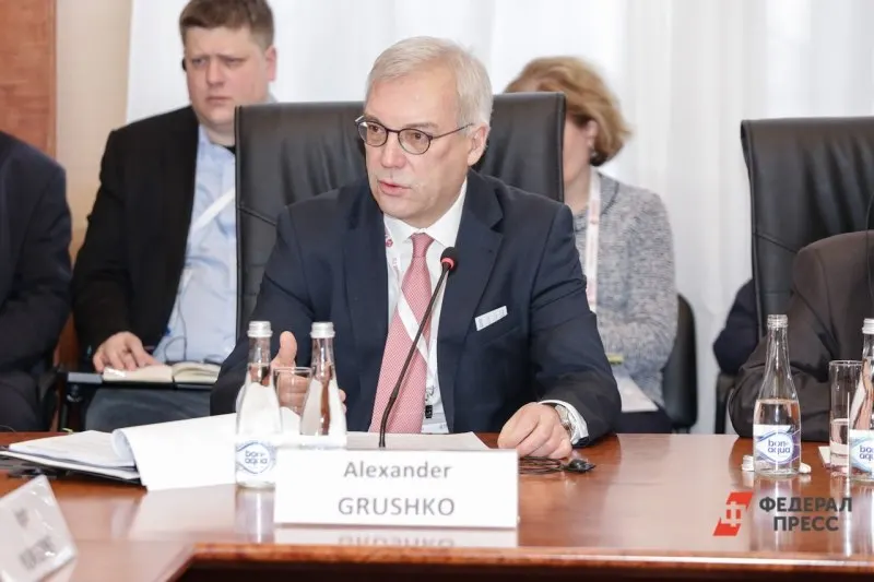 Замминистра иностранных дел предупредил, что любые попытки альянса блокировать или применять силу против Калининградской области повлекут серьёзные последствия; он отметил рост военной активности в Балтийском регионе и назвал риск захвата Калининграда нулевым.