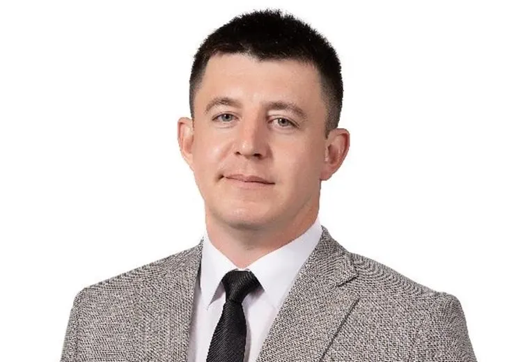 Стало известно, что вице-мэр Уфы, отвечавший за молодёжную политику, спорт и кадровые вопросы, покинул свой пост. Ранее он работал в структурах МВД и занимал руководящие должности в муниципальных службах города.
