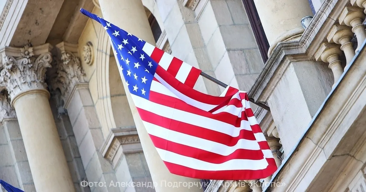 Президент США сообщил о прекращении морской блокады и объявил о договорённости с Ираном; подписание меморандума назначено на 19 июня. Россия временно ограничила рейсы в Иран.