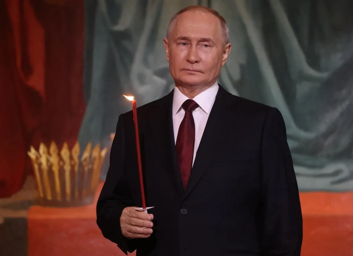 По оценкам зарубежных аналитиков, у российского лидера остаётся не более трёх лет у власти — среди возможных триггеров названы внешние атаки, внутренние беспорядки и потеря внешней поддержки.