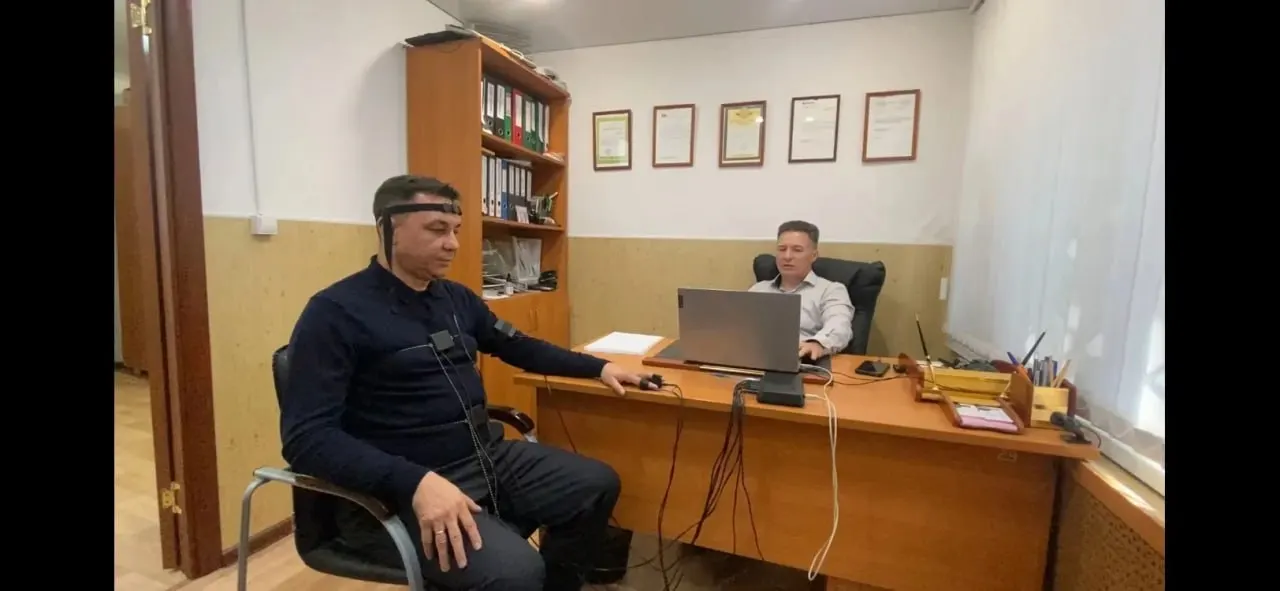 Проверка на полиграфе в Уфе показала, что бывшему коммунисту задавали вопросы о попытках снять кандидатуру и угрозах уголовного преследования — он ответил «да» на все пункты, полиграфист признал ответы достоверными.
