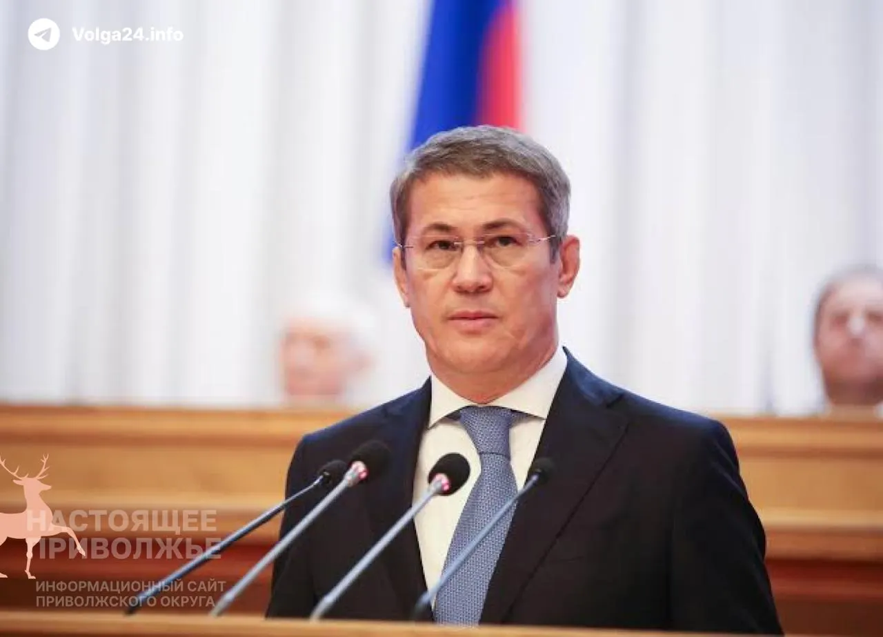 Глава республики Радий Хабиров 16 июня объявил о разработке регионального закона, который установит меры поддержки и социальные гарантии для священнослужителей в зоне СВО. Принятие документа откладывается из‑за международных правовых коллизий, но власти намерены довести работу до конца.