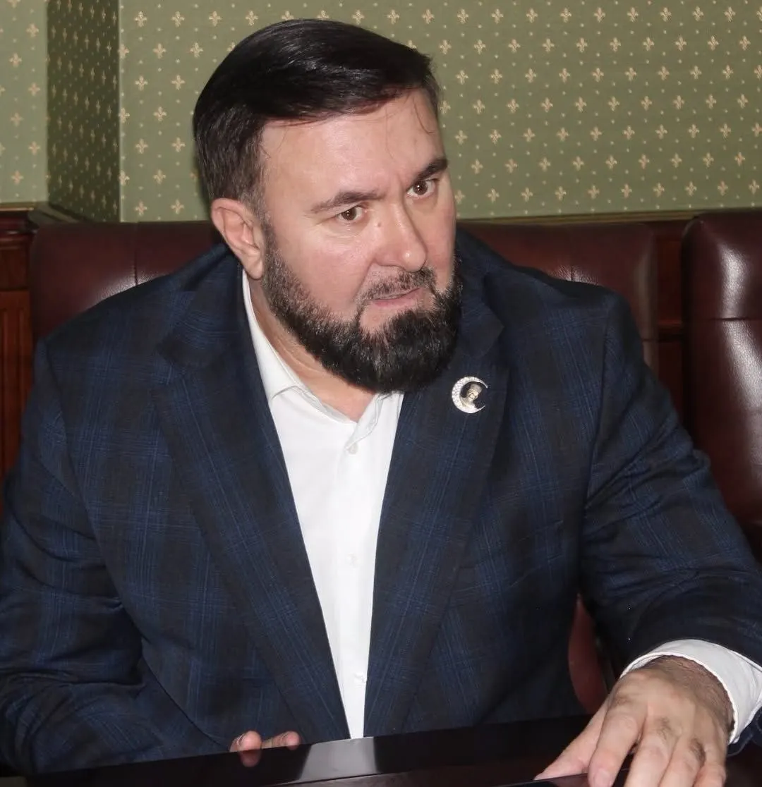 По распоряжению президента Солтаев получил грамоту «за заслуги в укреплении законности», что вызвало вопросы на фоне обвинений в давлении на правозащитников и скандалов, связанных с исчезновениями женщин.