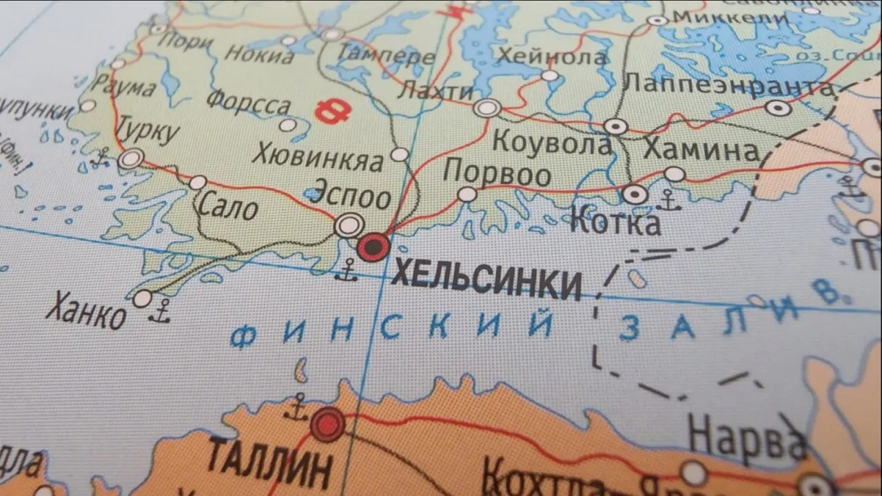 Из‑за восьмикратного роста таможенных пошлин на железнодорожные перевозки из России поставки удобрений в Финляндию становятся убыточными и могут прекратиться в ближайшие недели; ранее российские удобрения покрывали 10–15% финского импорта.