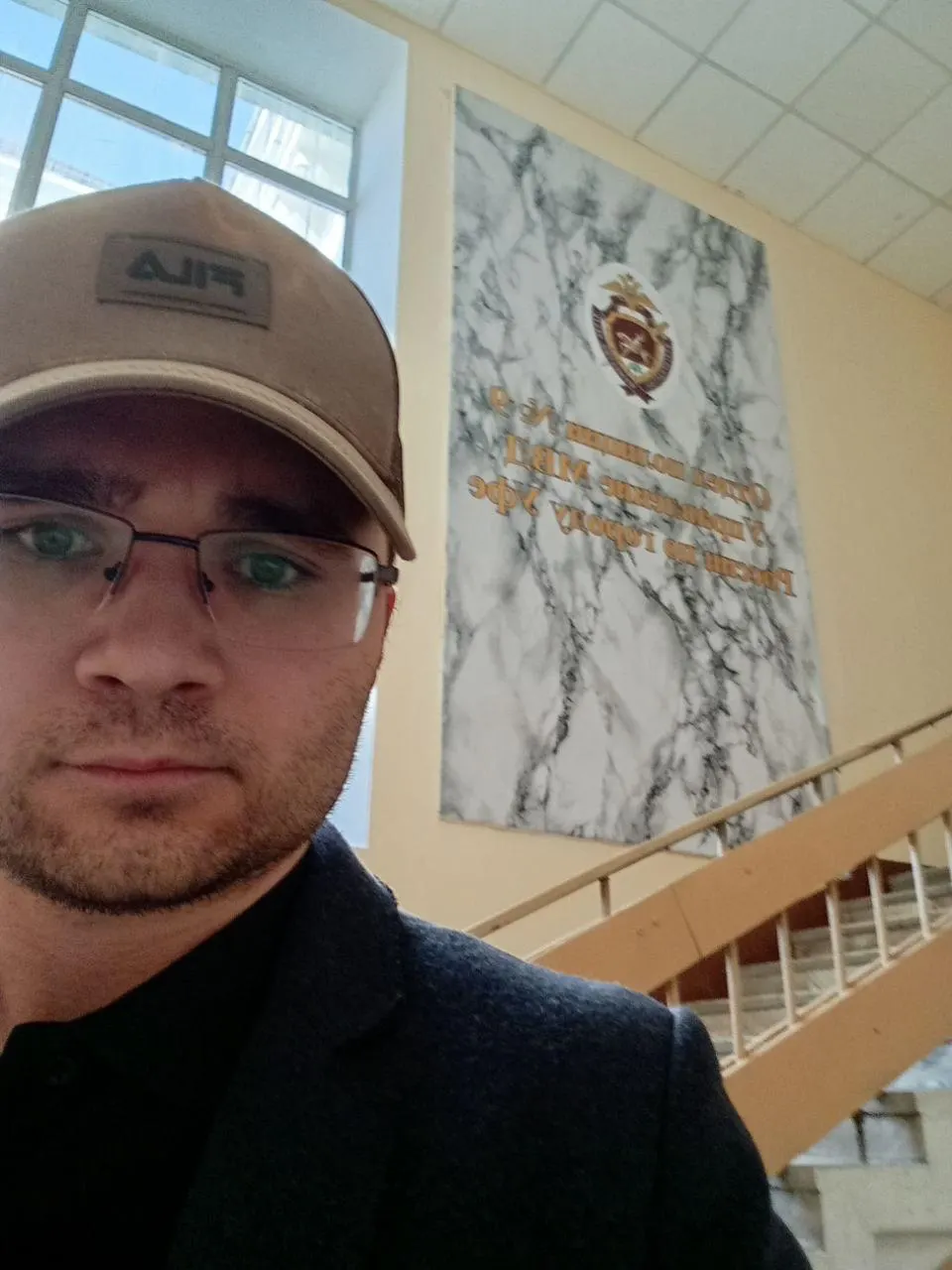Активисты подали два заявления в полицию после того, как блогер два дня подряд мешал сбору подписей за кандидатов в городской совет Уфы. Организация заявила о намерении продолжить работу.