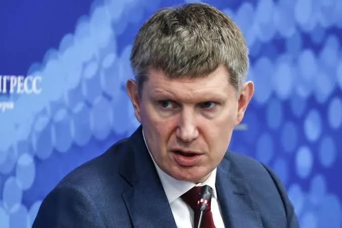 Минэкономразвития утвердило правило: гостиницы с более чем 50 номерами обязаны принимать постояльцев при подтверждении личности через «Макс», даже если у гостей нет документов.