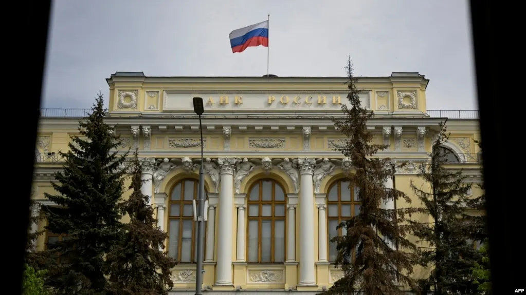 Регулятор объявил о расширении перечня доступных на биржах криптовалют и новых лимитах для инвесторов.