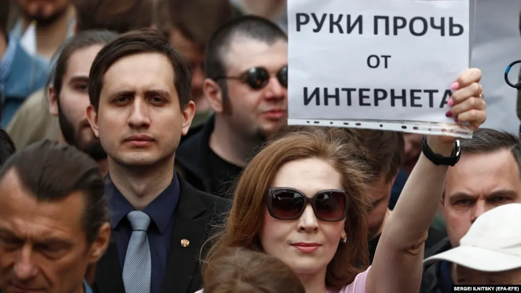 В России расширены блокировки VPN и ограничения на обход блокировок; пользователи сообщают о технических сбоях и затронутых сервисах.