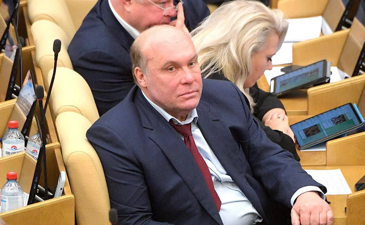 Депутат опроверг слухи о возможной мобилизации и указал на попытки иностранных спецслужб запугать россиян.