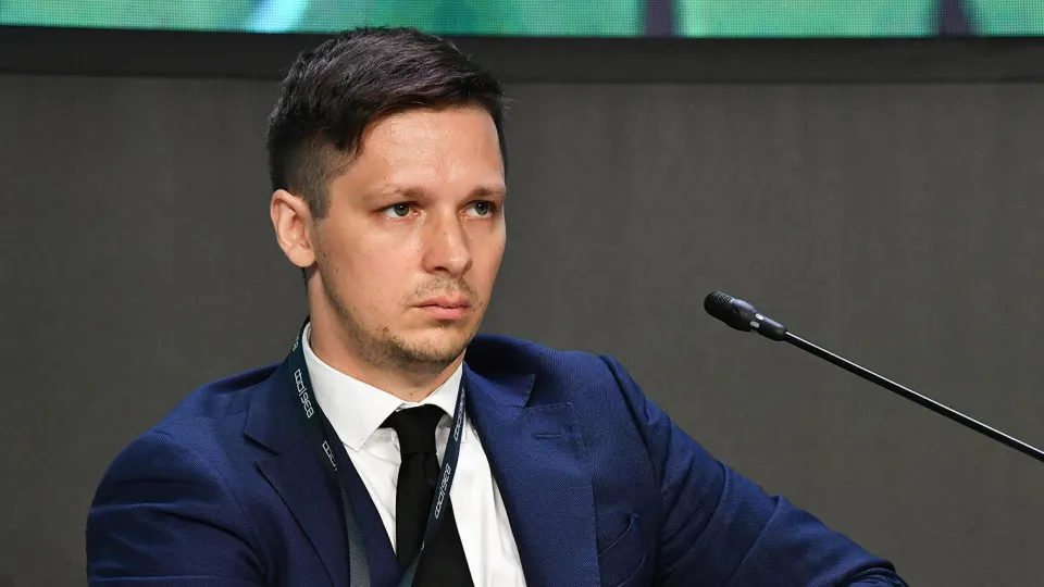 Доля расходов государства в экономике приближается к критическим значениям, обсуждают пределы роста и новые налоговые меры. Аналитики предупреждают о рисках для инвестиций и налоговой базы.